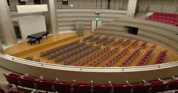 東京ウィメンズプラザホールの写真