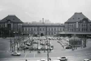 Tokyo Station Square (1964)