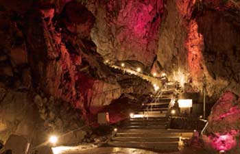 Near Shide-no-yama, an enormous underground space