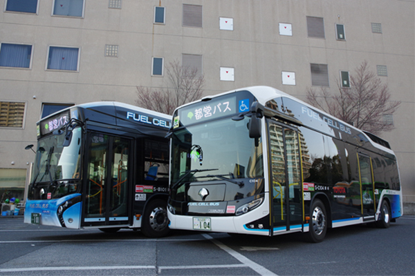 燃料電池バスの写真