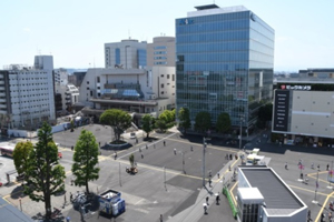 調布駅前広場周辺の写真